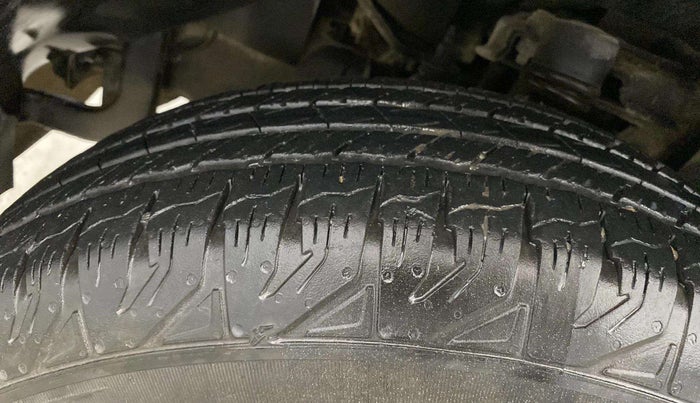 2024 Mahindra Bolero B6, Diesel, Manual, 19,724 km, Left Front Tyre Tread