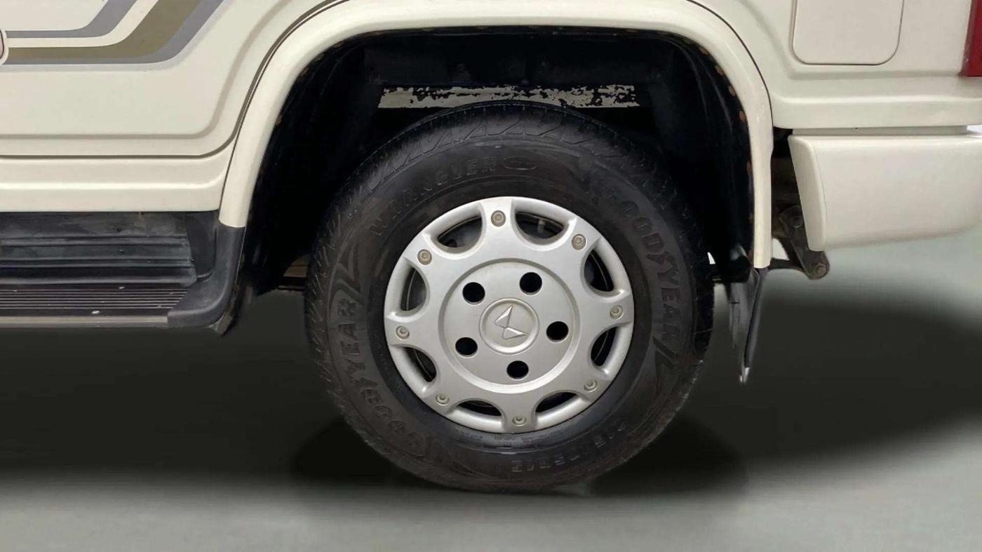 2024 Mahindra Bolero B6, Diesel, Manual, 19,776 km, Left Rear Wheel