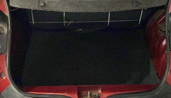 2018 Renault Kwid RXT 1.0, Petrol, Manual, 50,598 km, Boot Inside