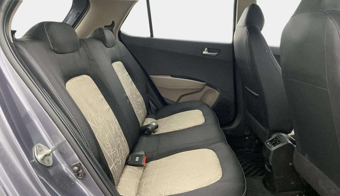 2015 Hyundai Grand i10 SPORTZ 1.2 KAPPA VTVT, Petrol, Manual, 41,974 km, Right Side Rear Door Cabin