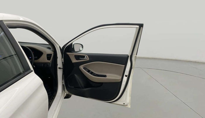 2018 Hyundai Elite i20 SPORTZ 1.2, CNG, Manual, 68,009 km, RHS Front Door