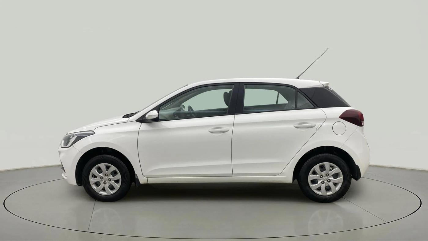 2018 Hyundai Elite i20 SPORTZ 1.2, CNG, Manual, 68,009 km, Left Side
