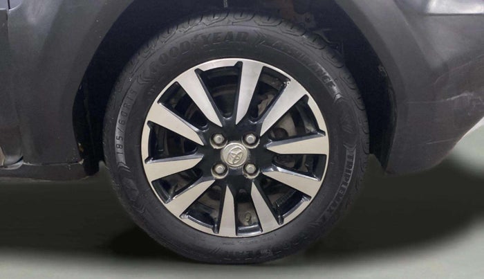 2015 Toyota Etios CROSS 1.2 G, CNG, Manual, 42,615 km, Right Front Wheel