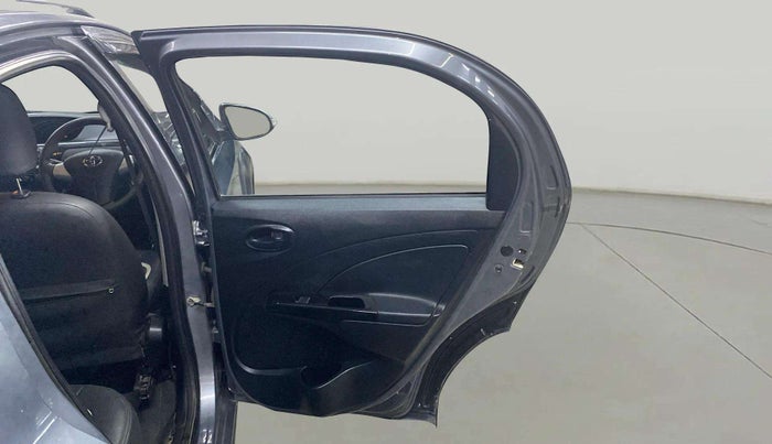 2015 Toyota Etios CROSS 1.2 G, CNG, Manual, 42,615 km, RHS Rear Door