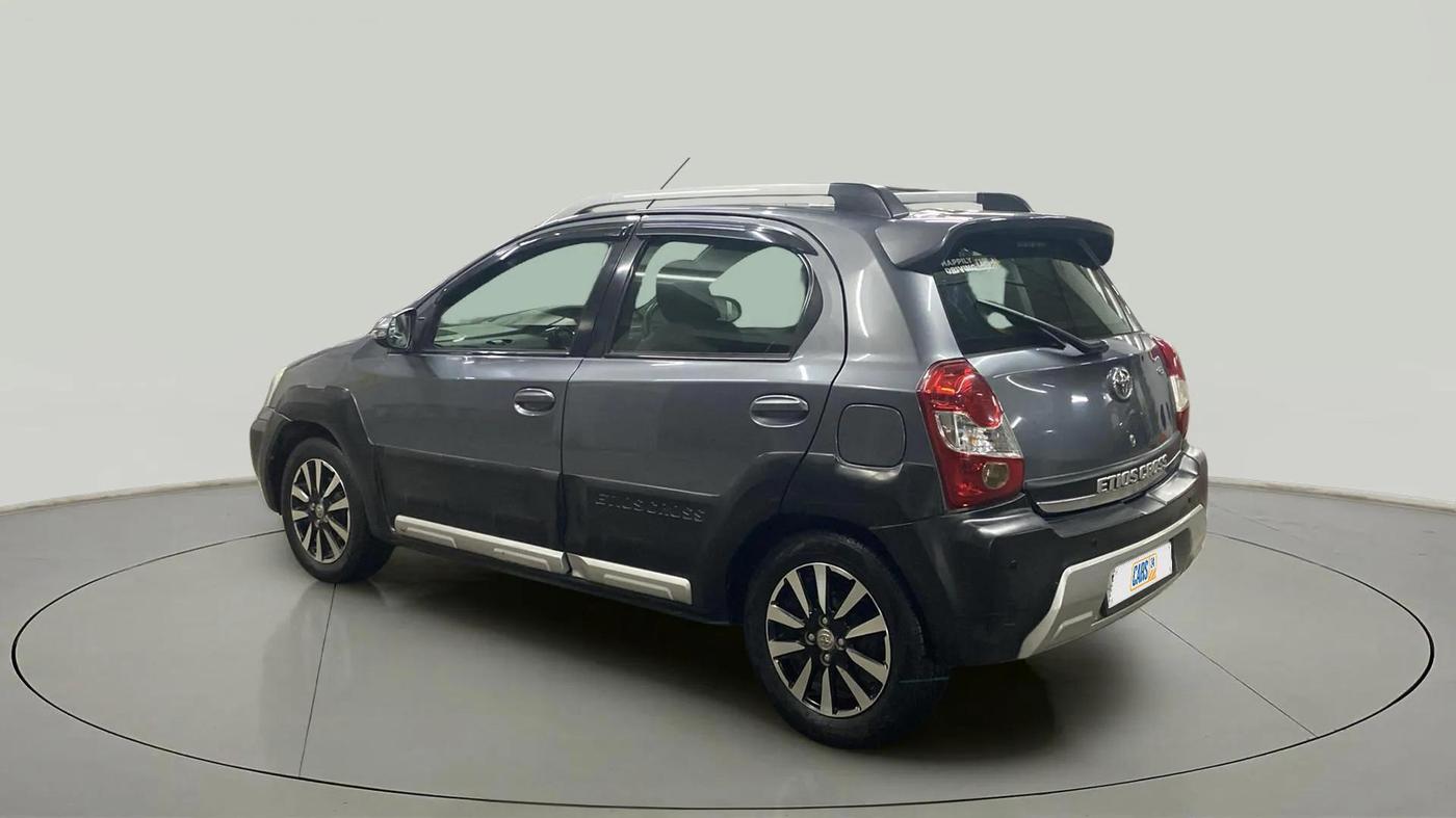2015 Toyota Etios CROSS 1.2 G, CNG, Manual, 42,615 km, Left Back Diagonal
