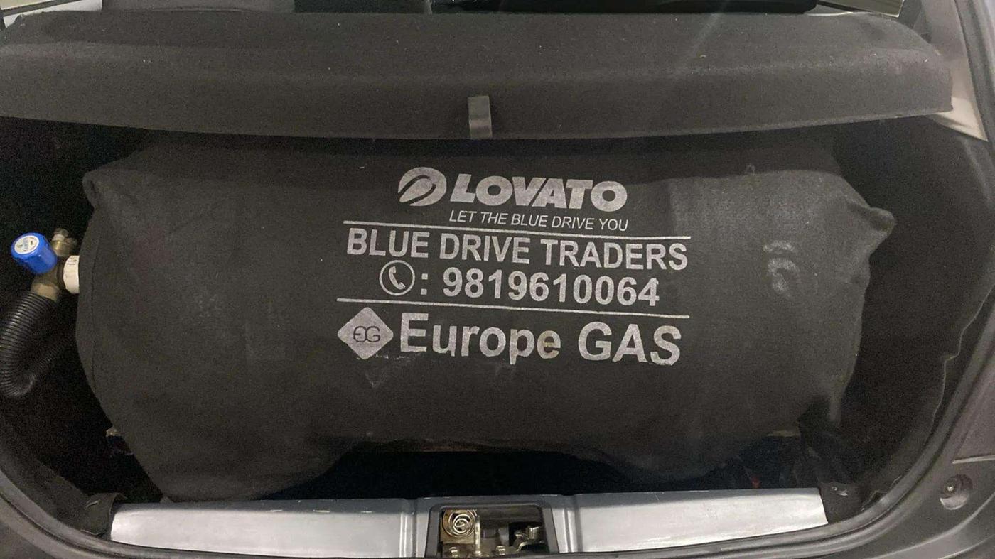 2015 Toyota Etios CROSS 1.2 G, CNG, Manual, 42,615 km, Boot Inside