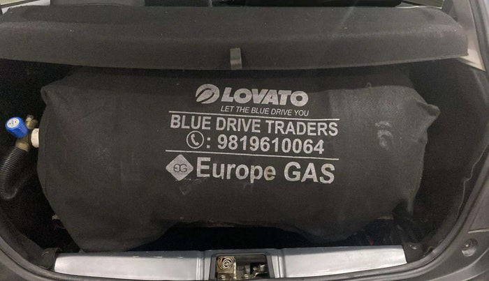 2015 Toyota Etios CROSS 1.2 G, CNG, Manual, 42,615 km, Boot Inside