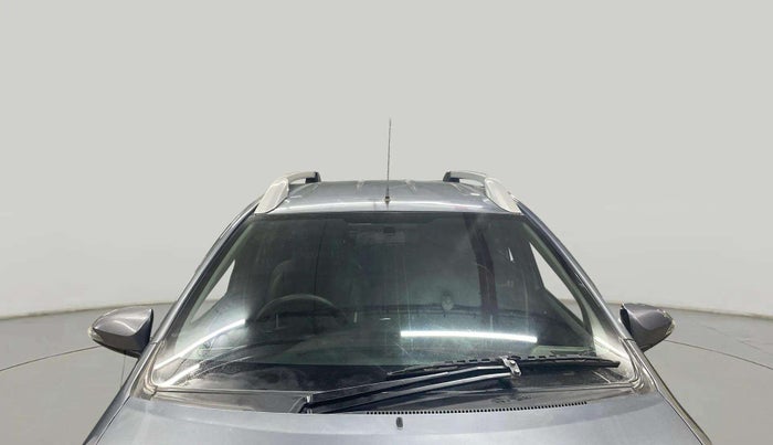 2015 Toyota Etios CROSS 1.2 G, CNG, Manual, 42,615 km, Front Windshield
