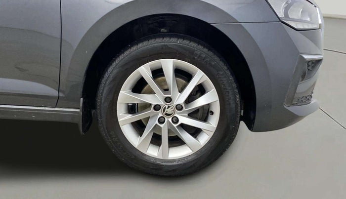 2022 Skoda SLAVIA AMBITION 1.0L TSI AT, Petrol, Automatic, 41,620 km, Right Front Wheel