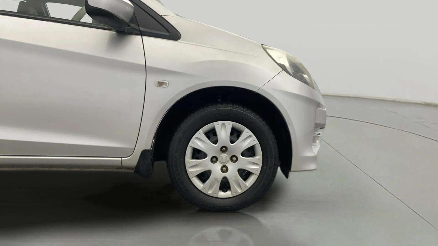 2013 Honda Amaze 1.2L I-VTEC S, Petrol, Manual, 58,051 km, Right Front Wheel