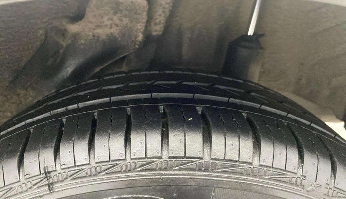 2013 Honda Amaze 1.2L I-VTEC S, Petrol, Manual, 58,051 km, Left Rear Tyre Tread