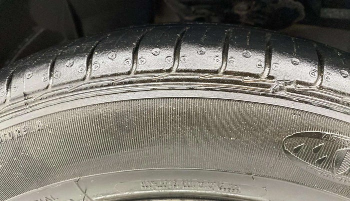 2013 Honda City 1.5L I-VTEC S MT, CNG, Manual, 86,974 km, Left Front Tyre Tread