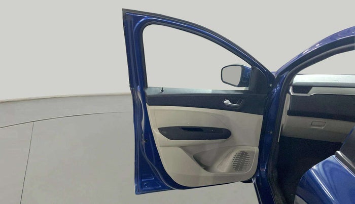 2020 Renault TRIBER RXZ AMT, Petrol, Automatic, 8,274 km, LHS Front Door