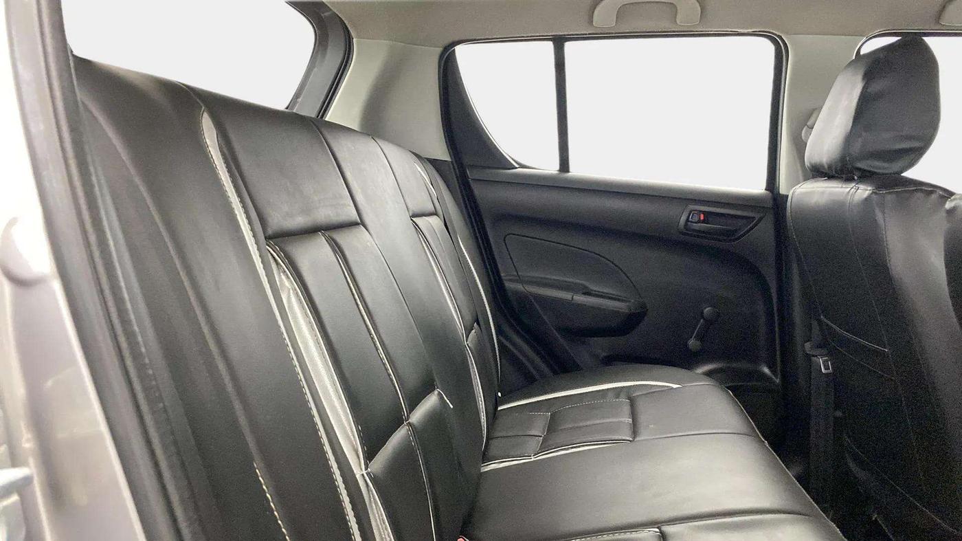 2014 Maruti Swift LXI, Petrol, Manual, 59,744 km, Right Side Rear Door Cabin