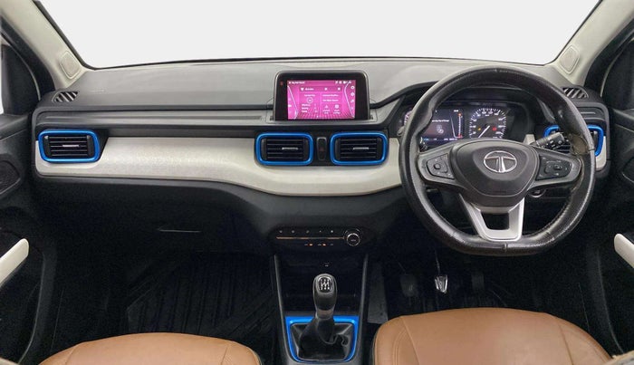 2022 Tata PUNCH CREATIVE  1.2 RTN DUAL TONE, Petrol, Manual, 50,205 km, Dashboard