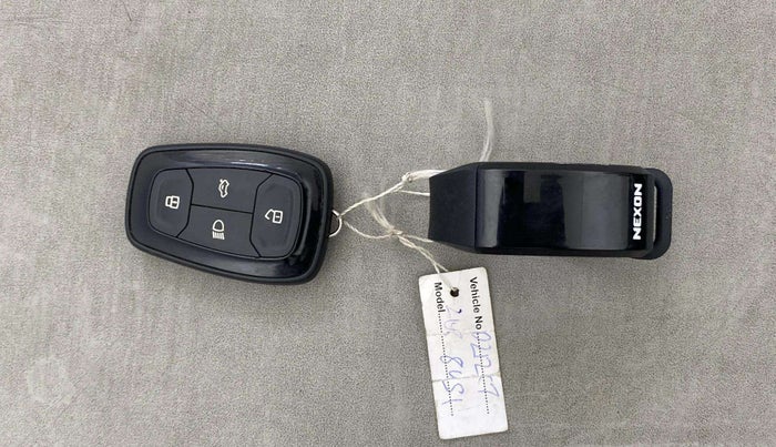 2021 Tata NEXON XZA PLUS PETROL, Petrol, Automatic, 51,336 km, Key Close Up
