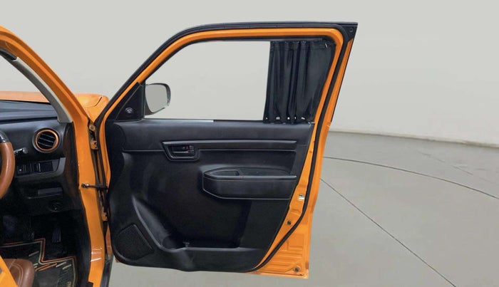 2020 Maruti S PRESSO VXI+, Petrol, Manual, 56,435 km, RHS Front Door
