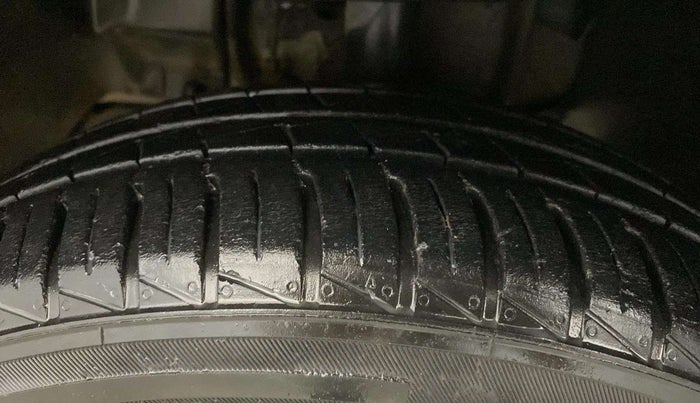 2018 Tata Tiago XTA PETROL, Petrol, Automatic, 50,137 km, Left Front Tyre Tread