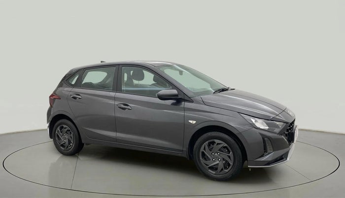 2024 Hyundai NEW I20 MAGNA 1.2 MT, Petrol, Manual, 891 km, Right Front Diagonal