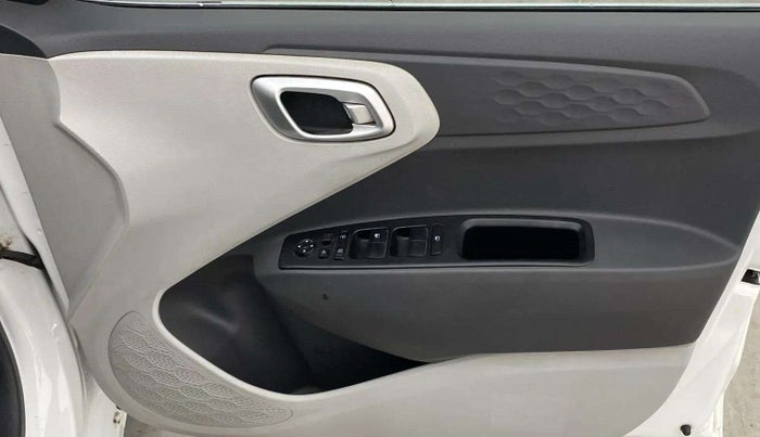 2022 Hyundai GRAND I10 NIOS SPORTZ 1.2 KAPPA VTVT CNG, CNG, Manual, 31,505 km, Driver Side Door Panels Control