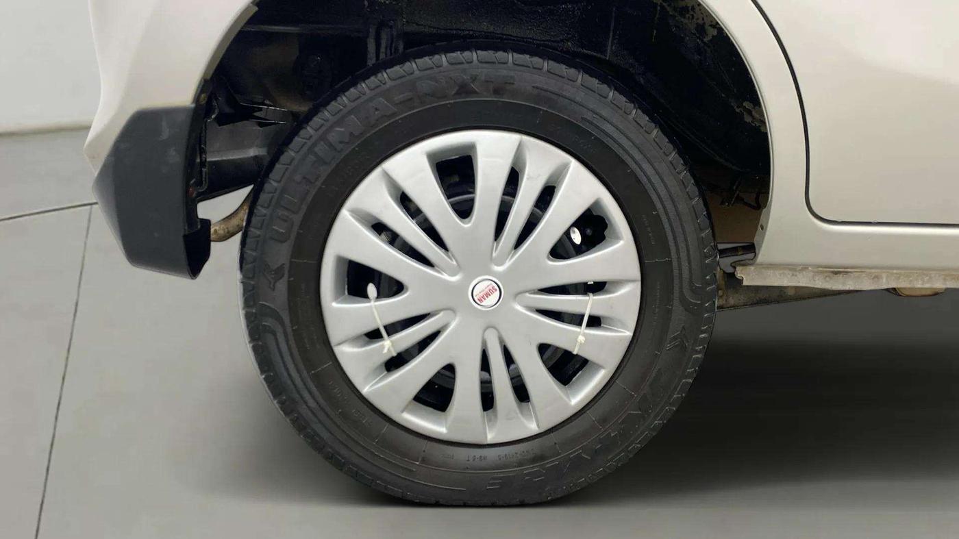 2016 Maruti Alto 800 LXI, Petrol, Manual, 65,479 km, Right Rear Wheel
