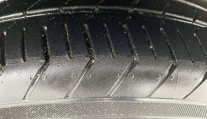 2022 Maruti Celerio ZXI PLUS AGS, Petrol, Automatic, 54,004 km, Right Front Tyre Tread