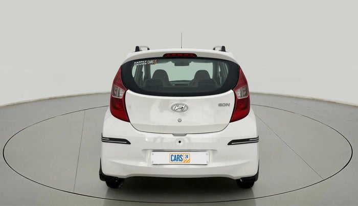 2017 Hyundai Eon ERA +, CNG, Manual, 21,629 km, Back/Rear