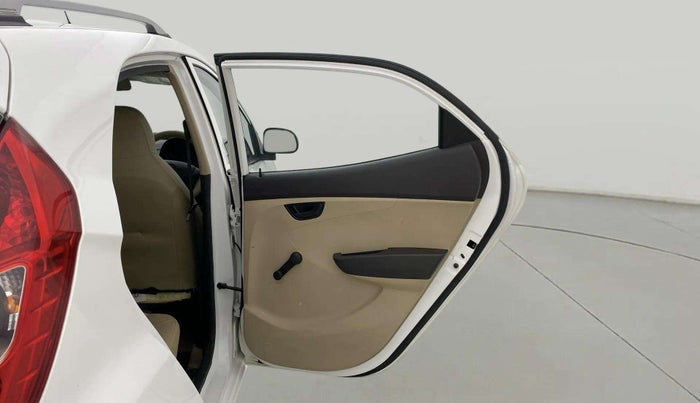 2017 Hyundai Eon ERA +, CNG, Manual, 21,629 km, RHS Rear Door