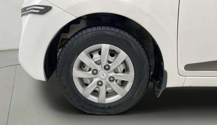 2017 Hyundai Eon ERA +, CNG, Manual, 21,629 km, Left Front Wheel