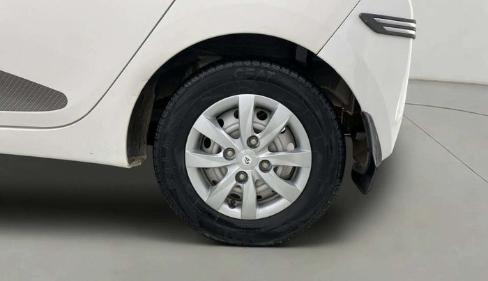 2017 Hyundai Eon ERA +, CNG, Manual, 21,629 km, Left Rear Wheel