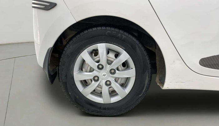 2017 Hyundai Eon ERA +, CNG, Manual, 21,629 km, Right Rear Wheel
