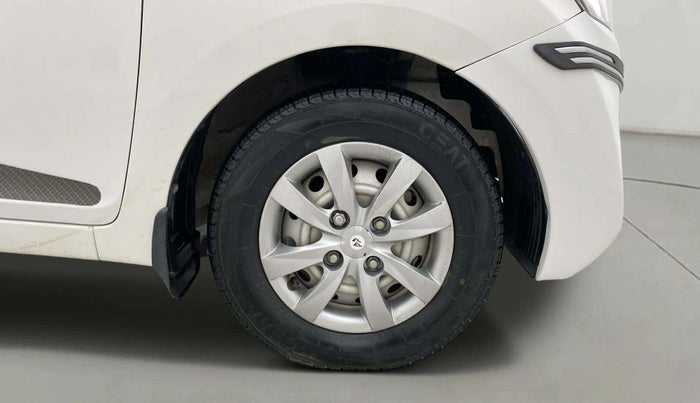 2017 Hyundai Eon ERA +, CNG, Manual, 21,629 km, Right Front Wheel