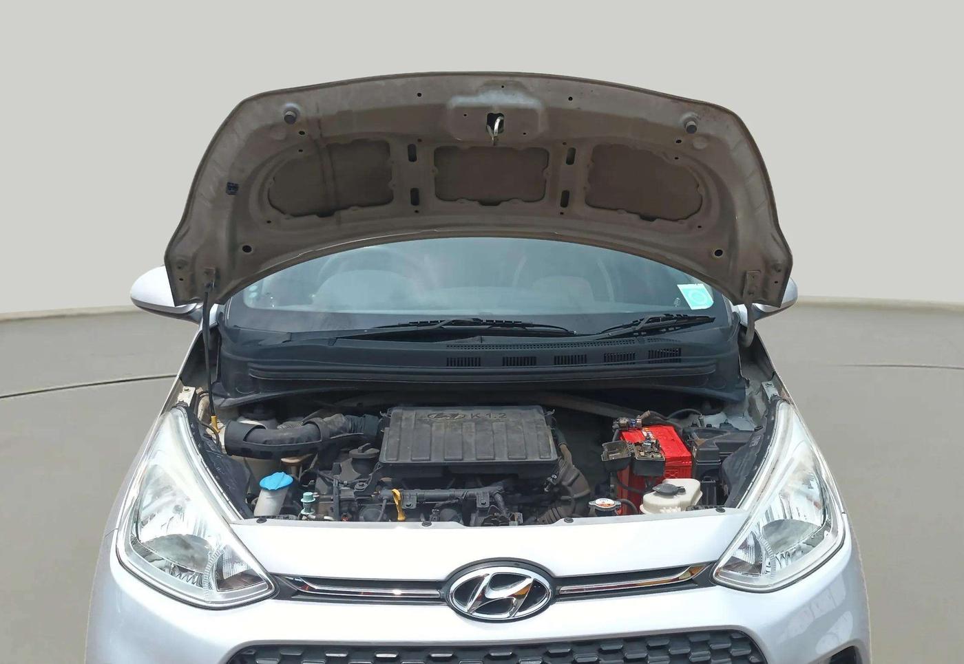 2017 Hyundai Grand i10 SPORTZ 1.2 KAPPA VTVT, Petrol, Manual, 85,119 km, Open Bonet