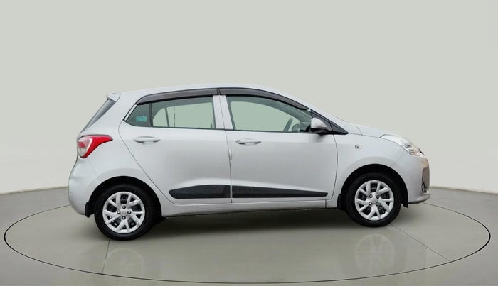 2017 Hyundai Grand i10 SPORTZ 1.2 KAPPA VTVT, Petrol, Manual, 85,119 km, Right Side View