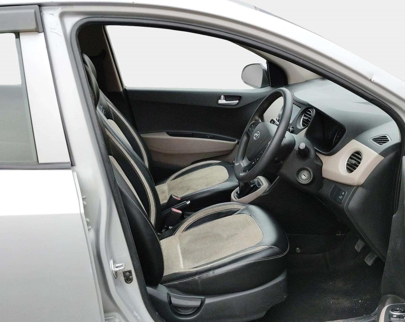 2017 Hyundai Grand i10 SPORTZ 1.2 KAPPA VTVT, Petrol, Manual, 85,119 km, Right Side Front Door Cabin