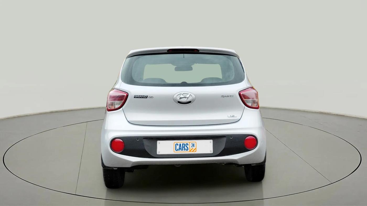 2017 Hyundai Grand i10 SPORTZ 1.2 KAPPA VTVT, Petrol, Manual, 85,119 km, Back/Rear