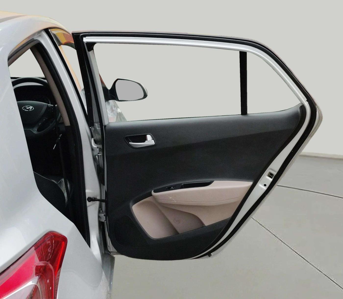 2017 Hyundai Grand i10 SPORTZ 1.2 KAPPA VTVT, Petrol, Manual, 85,119 km, RHS Rear Door