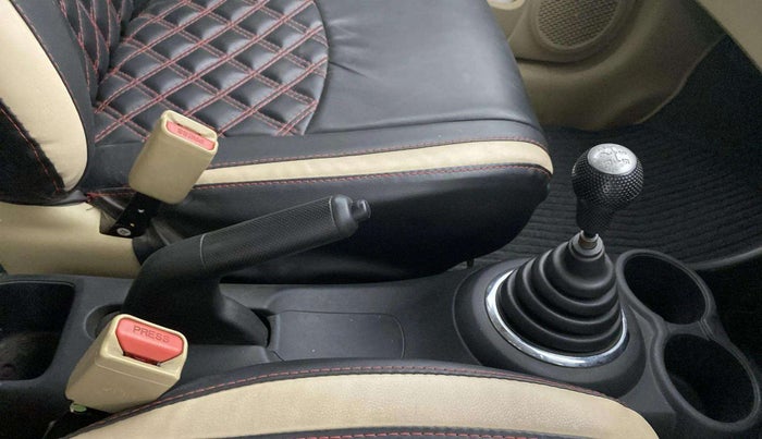 2015 Honda Brio S MT, Petrol, Manual, 47,991 km, Gear Lever