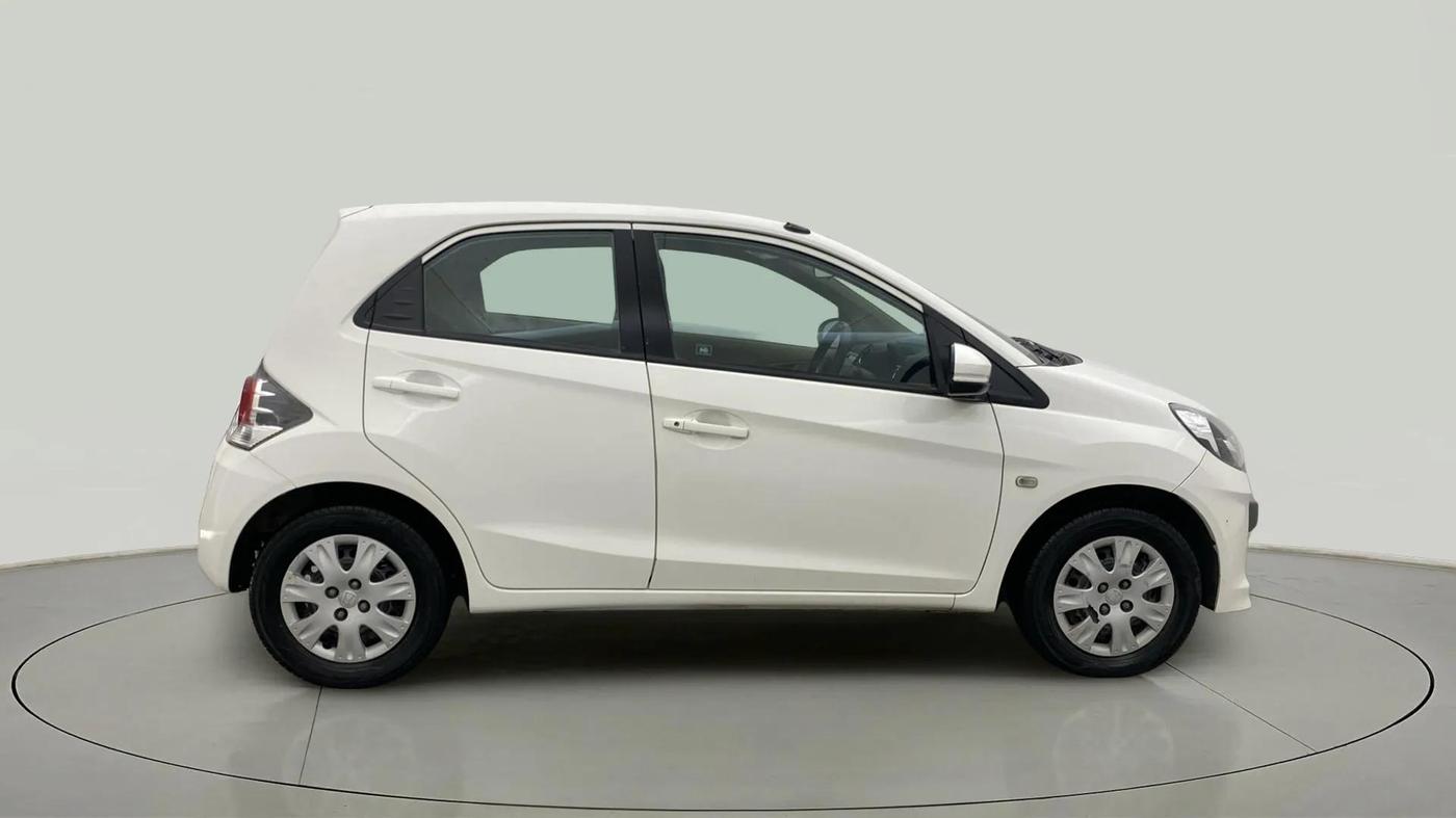2015 Honda Brio S MT, Petrol, Manual, 47,991 km, Right Side View