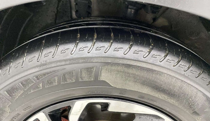 2023 KIA CARENS PREMIUM 1.5 DIESEL IMT 7 STR, Diesel, Manual, 19,036 km, Left Front Tyre Tread