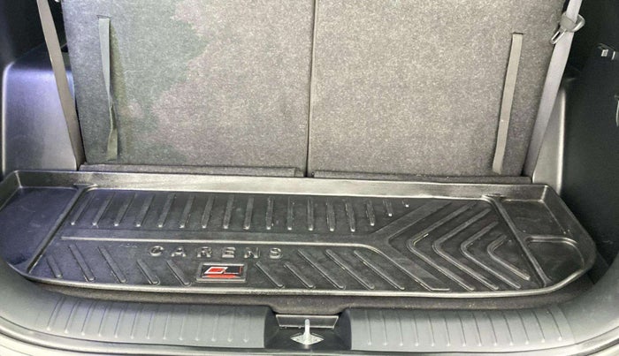 2023 KIA CARENS PREMIUM 1.5 DIESEL IMT 7 STR, Diesel, Manual, 19,036 km, Boot Inside