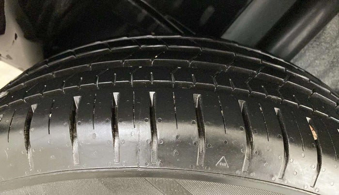 2024 Tata PUNCH  Accomplished AMT Sunroof , Petrol, Automatic, 4,674 km, Right Rear Tyre Tread