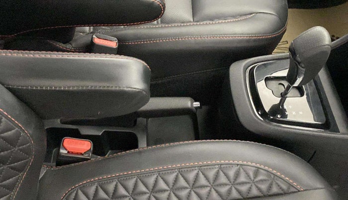 2024 Tata PUNCH  Accomplished AMT Sunroof , Petrol, Automatic, 4,674 km, Gear Lever