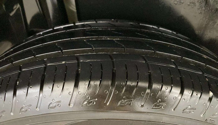 2023 Maruti BREZZA VXI, Petrol, Manual, 2,065 km, Right Rear Tyre Tread