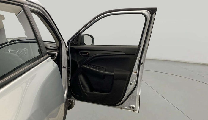 2023 Maruti BREZZA VXI, Petrol, Manual, 2,065 km, RHS Front Door