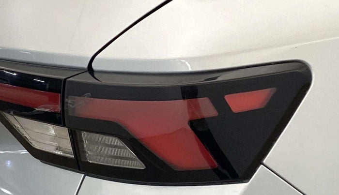 2023 Maruti BREZZA VXI, Petrol, Manual, 2,065 km, Right tail light - Minor scratches