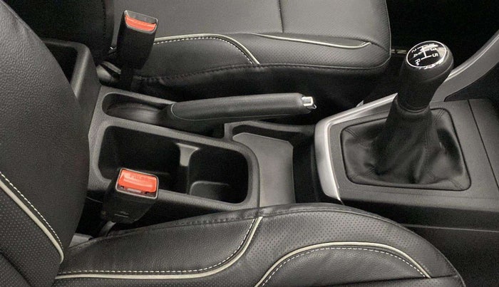 2023 Maruti BREZZA VXI, Petrol, Manual, 2,065 km, Gear Lever
