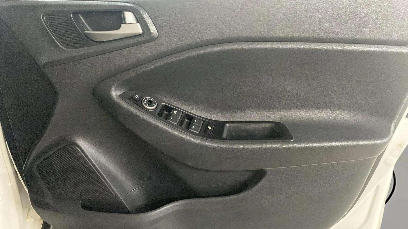 2018 Hyundai i20 Active 1.2 SX, Petrol, Manual, 51,482 km, Driver Side Door Panels Control