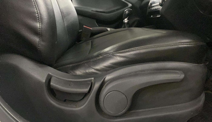2018 Hyundai i20 Active 1.2 SX, Petrol, Manual, 51,452 km, Driver Side Adjustment Panel