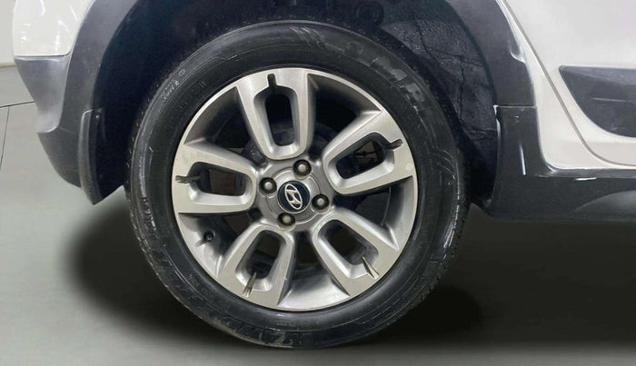 2018 Hyundai i20 Active 1.2 SX, Petrol, Manual, 51,452 km, Right Rear Wheel